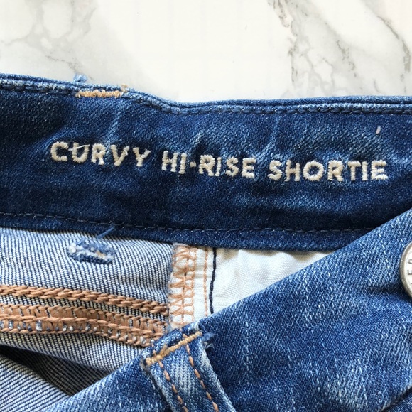 AE High Rise Curvy Shorts - Picture 3 of 4